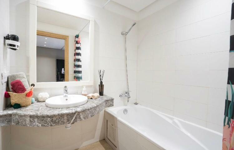 Appartamento Luxurious&Elegant Flat Casablanca Esterno foto